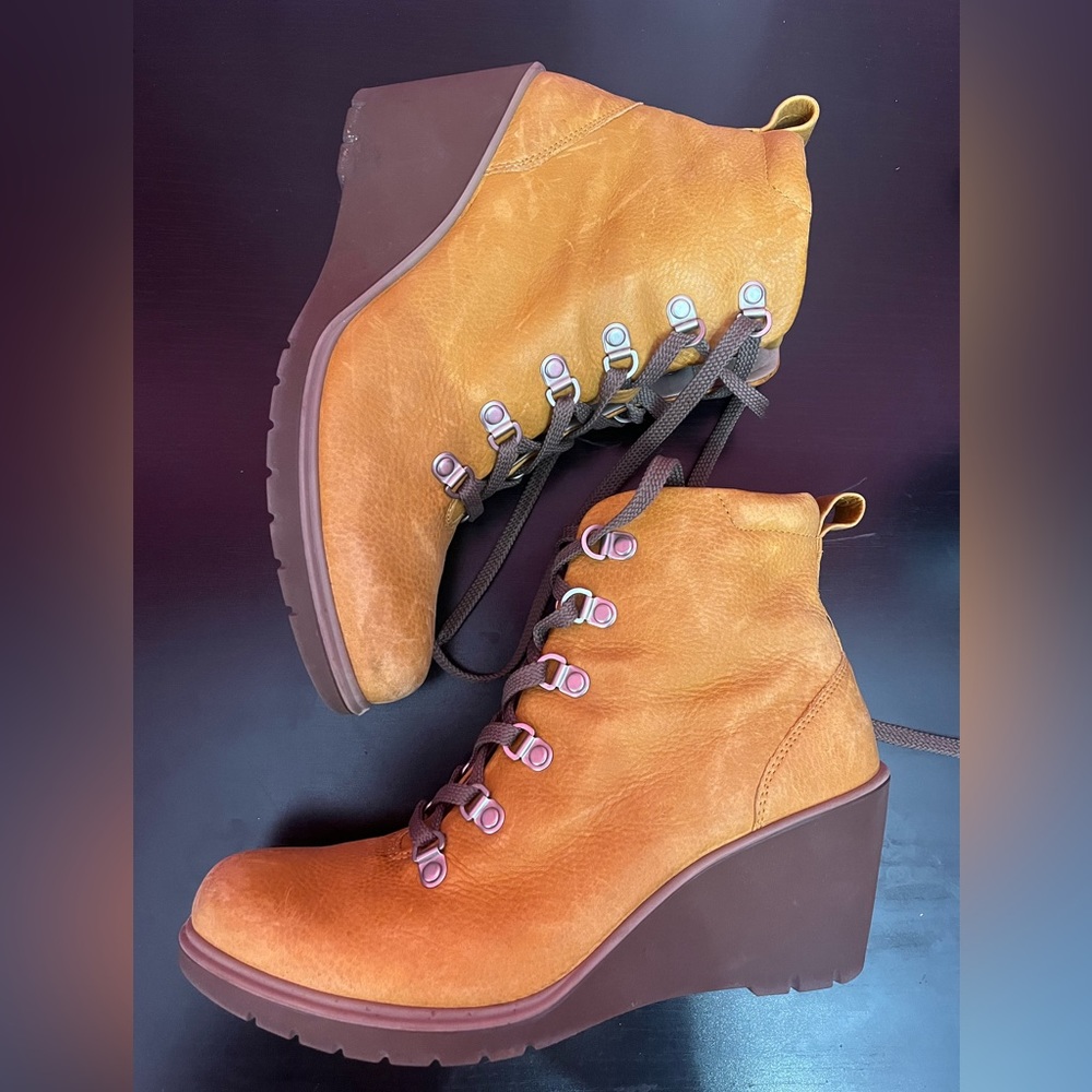 ECCO Saffron Leather Adora Wedge Lace Up Boot
